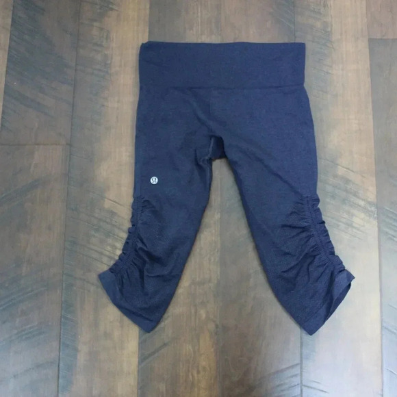 Lululemon in the flow blue crop leggings 6 - Picture 12 of 15